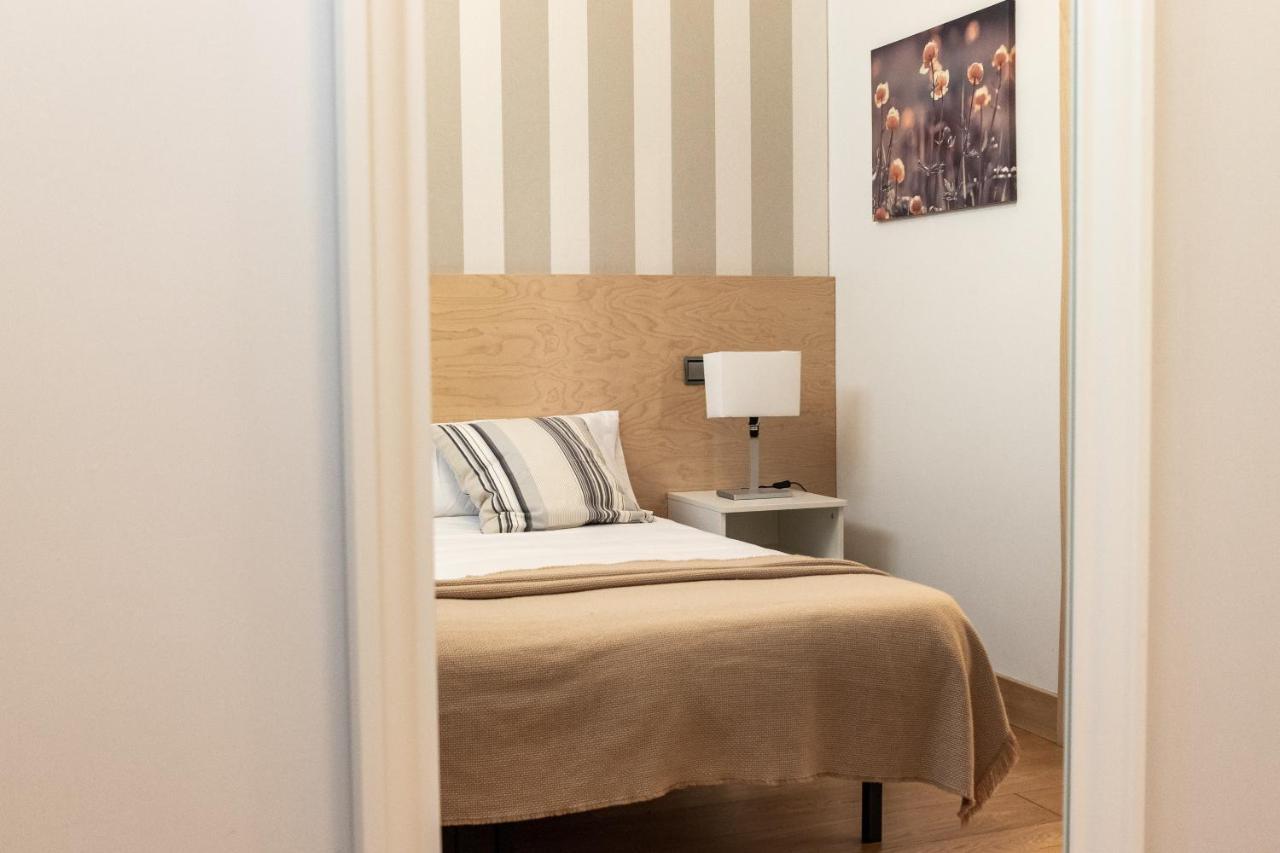 New! Lovely 3-Bedroom Loft In Bilbao Bagian luar foto