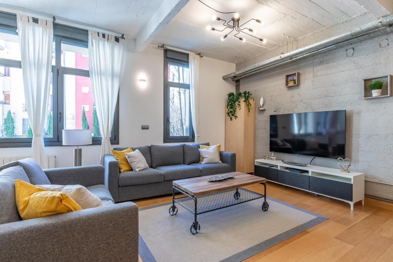New! Lovely 3-Bedroom Loft In Bilbao Bagian luar foto